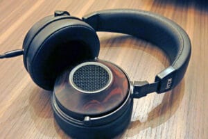 CES 2019: Headphones, Part 2 - KLH